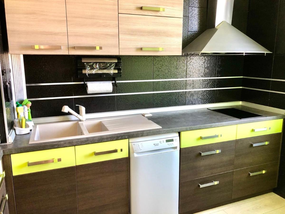 Avelov Art Apartment Burgas Luaran gambar